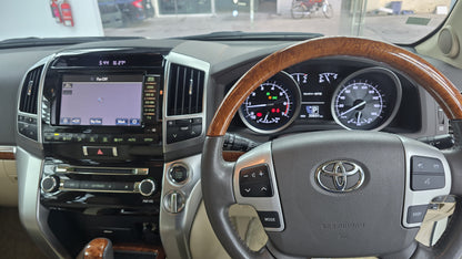 Toyota Land Cruiser Axg 2015