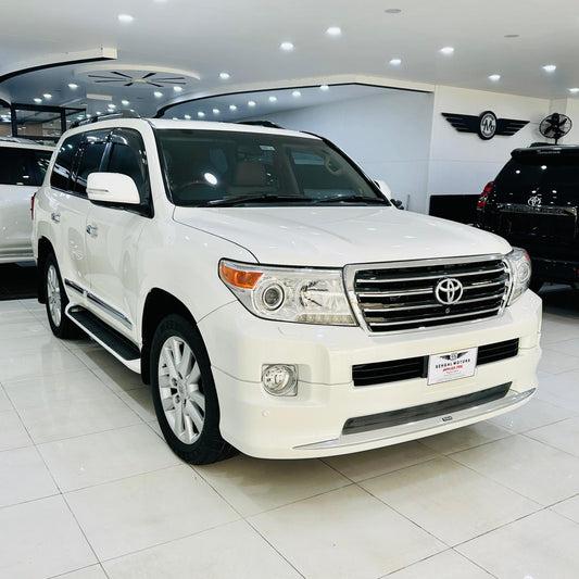 Toyota Land Cruiser ZX 4.6 Petrol 2014