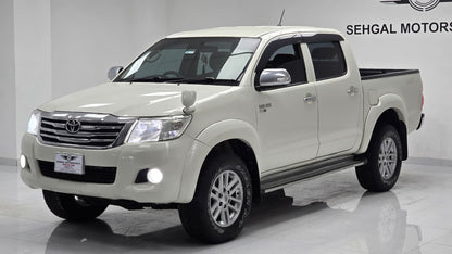 Toyota vigo G Auto 2014