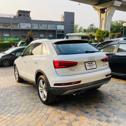 Audi Q3  30 TFSI 1.4 2018 Model