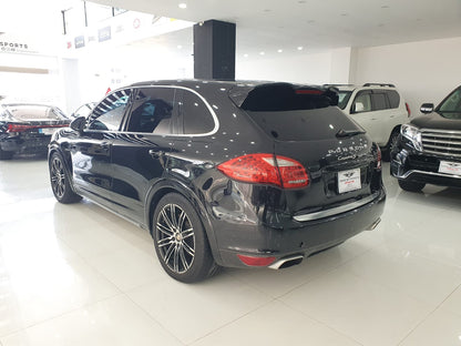 PORSCHE CAYENNE S-Hybrid 2013 Model