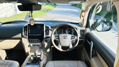 Toyota Land Cruiser ZX 4.6 Petrol 2018