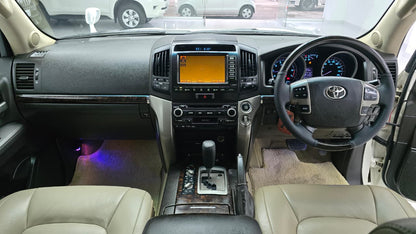 Toyota Land Cruiser Zx Full House 2009