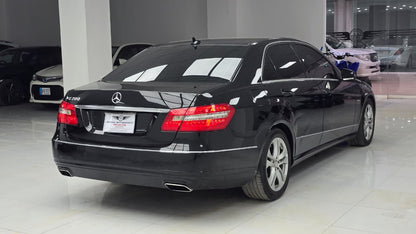 Mercedes Benz E Class E200 Avant garde 2012