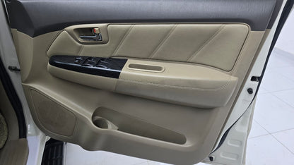 Toyota Fortuner 2.7 Petrol 2013