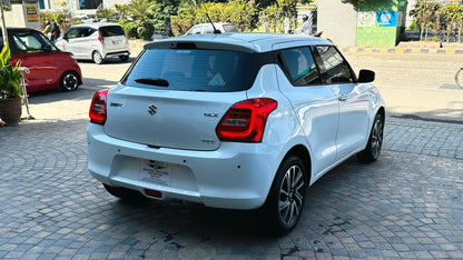 Suzuki Swift GLX  CVT 1.2 A/T 2026
