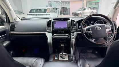 Toyota Land Cruiser Zx Full House 2012