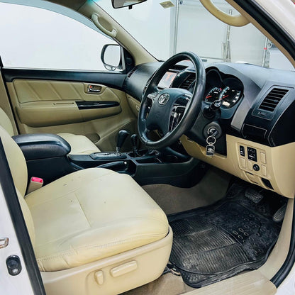 Toyota Fortuner V TRD Sportivo 2015