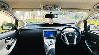 Toyota Prius S LED 2013