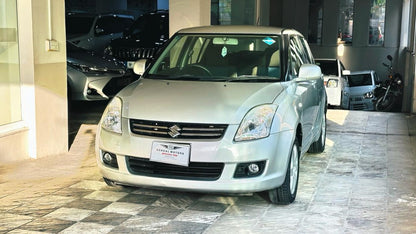 Suzuki Swift DLX A/T Navi 2017