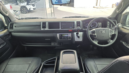Toyota Hiace GL 2023