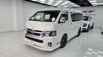 Toyota Hiace GL 2023