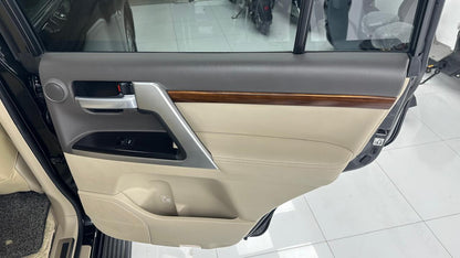 Toyota Land Cruiser Zx Full House 2016