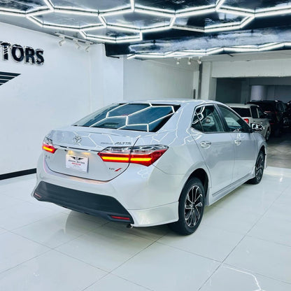 Toyota Corolla Grande 1.8 X CVT-i 2024