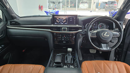 Lexus LX 570 Black Sequence 2020