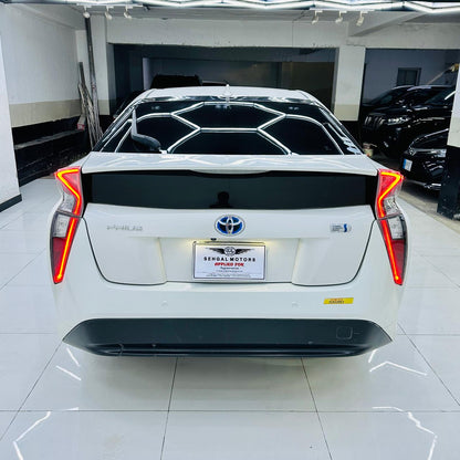 Toyota Prius S Safety Package 2018