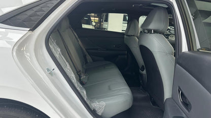 Hyundai Elantra Hybrid  2024