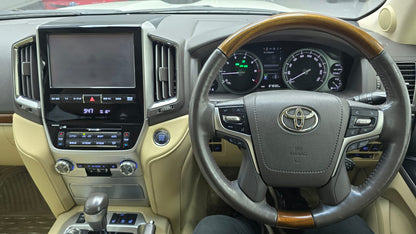 Toyota Land Cruiser Zx Full House 2016