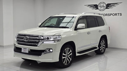 Toyota Land Cruiser AxG Selection  2013