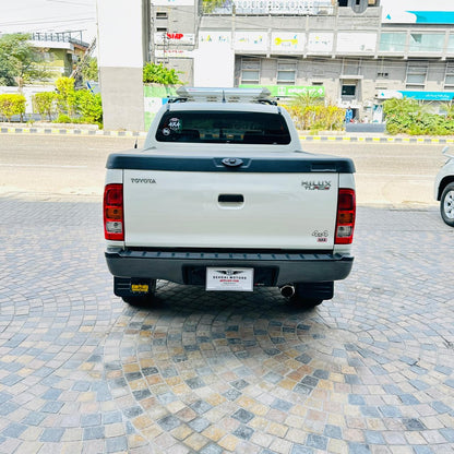 Toyota Hilux TURBO 2KD 2011