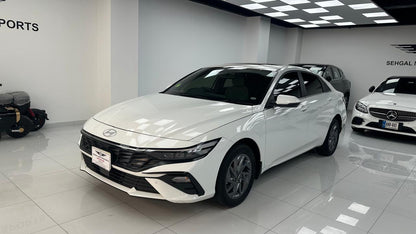Hyundai Elantra Hybrid  2024