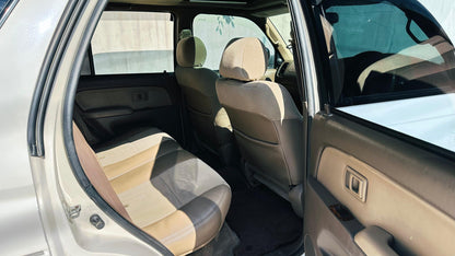 Toyota SURF Hilux SSR-G V6 2001