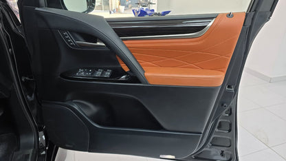 Lexus LX 570 Black Sequence 2020