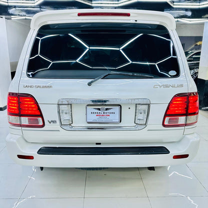 Toyota Land Cruiser Cygnus 4.7 Petrol 2005