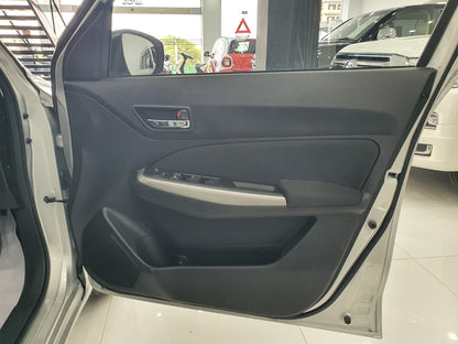Suzuki Swift GLX CVT 2025
