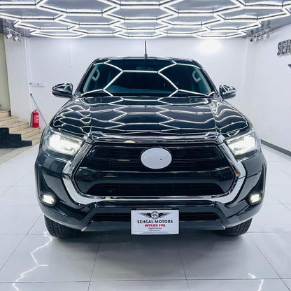 Toyota Hilux Revo V 2.8D 2025