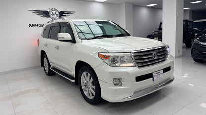Toyota Land Cruiser Ax 2014