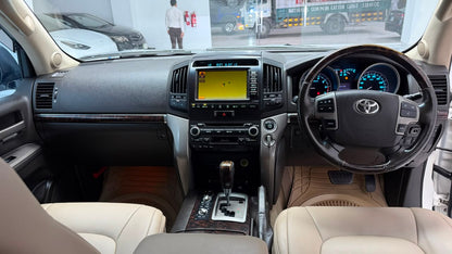 Toyota Land Cruiser Zx Full House 2009