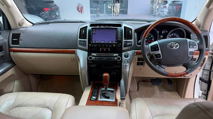 Toyota Land Cruiser Zx Full House 2012
