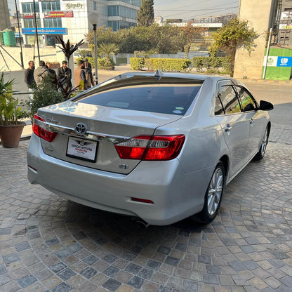 Toyota Camry Hybrid 2.5 2012