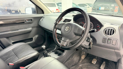 Suzuki Swift DLX 1.3 M/T 2020