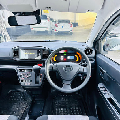Daihatsu mira L SA3 4WD 2022