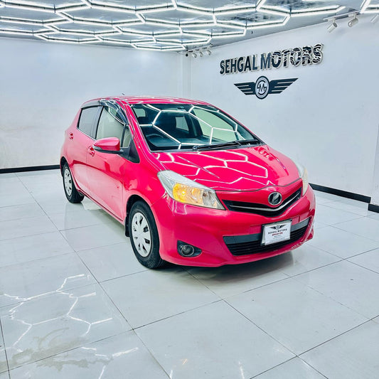 Toyota Vitz JEWELA 1.0 2013