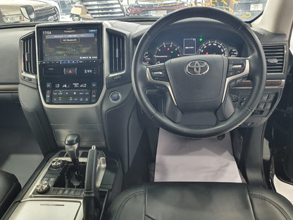 Toyota Land Cruiser Ax Model 2020