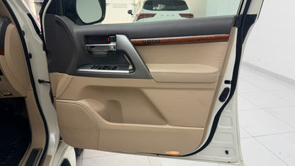 Toyota Land Cruiser Zx Full House 2013