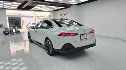 BMW i5 M Package X-Drive 40 2023