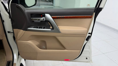 Toyota Land Cruiser Zx Full House 2012