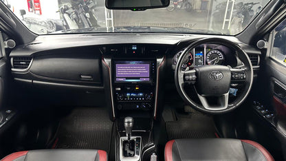 Toyota Fortuner Legender 2022