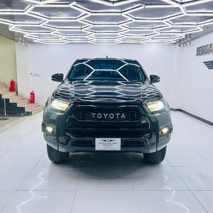 Toyota HILUX Revo GR-S 2.8D 2025