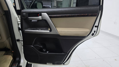 Toyota Land Cruiser Zx Full House 2009