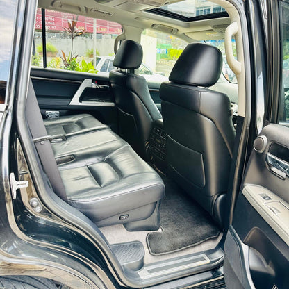 Toyota Land Cruiser ZX 4.6 Petrol 2013