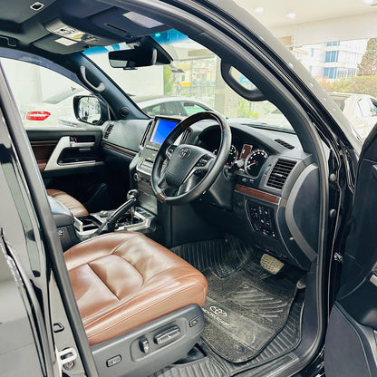 Toyota Land Cruiser ZX 4.6 Petrol 2020