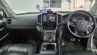 Toyota Land Cruiser AxG Selection  2016