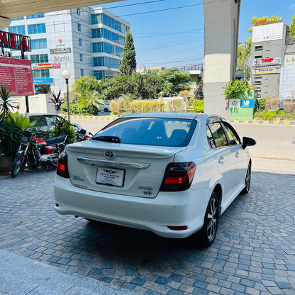 Toyota Corolla Axio Hybrid WXB 1.5 2019
