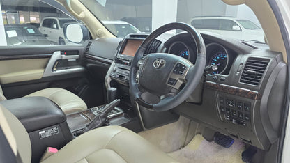 Toyota Land Cruiser Zx Full House 2009