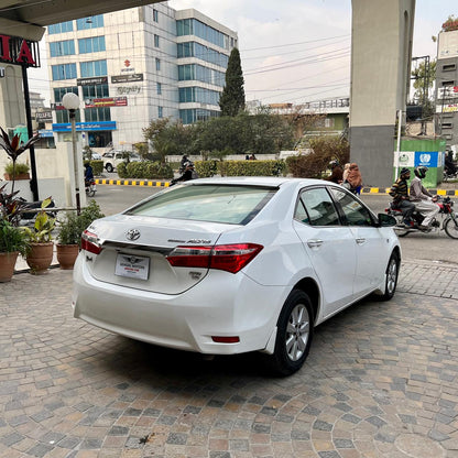 Toyota Corolla ALTIS GRANDE CVT-i 1.8 2016